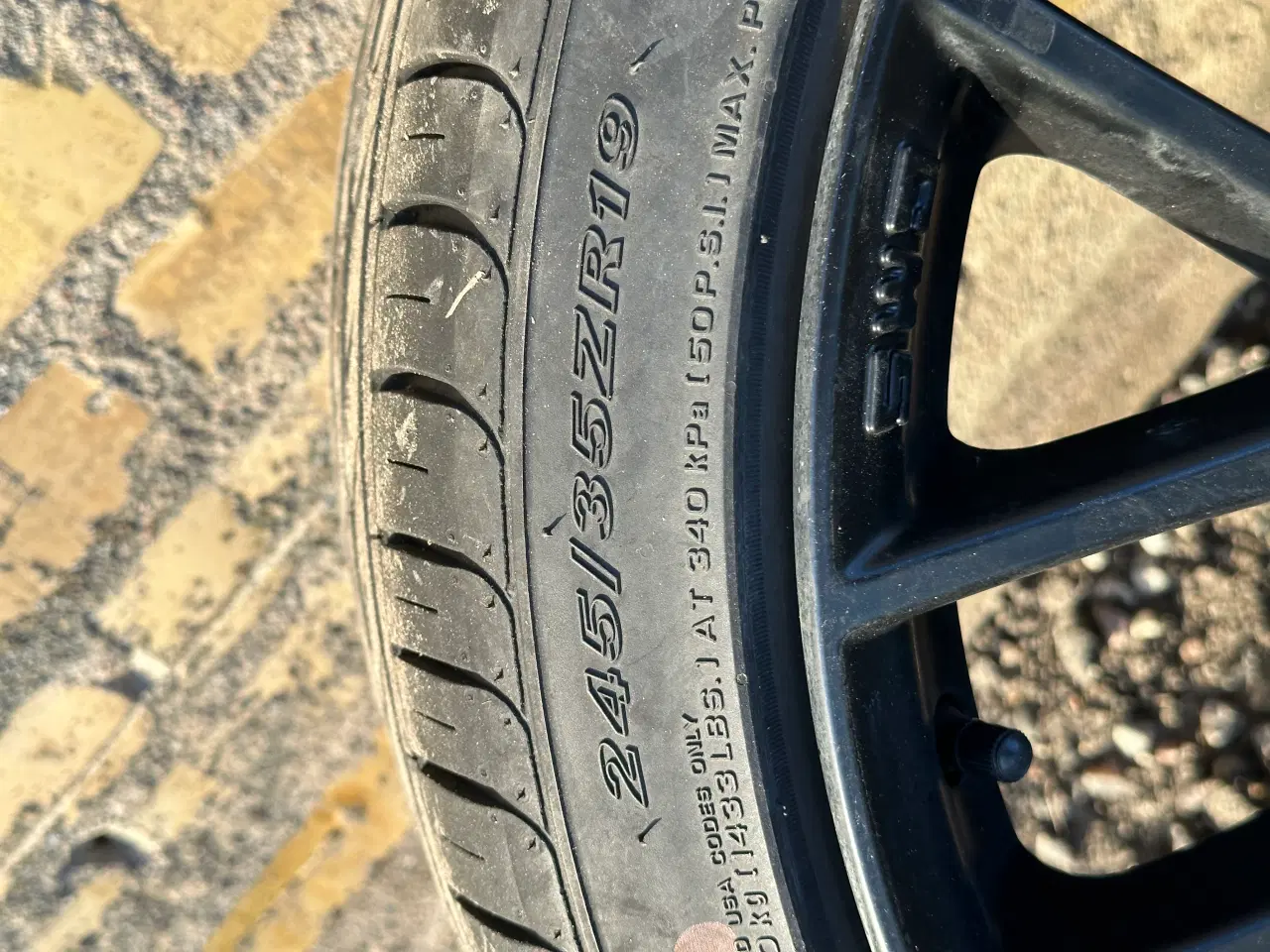 Billede 1 - Dæk m. alufælge (Audi)