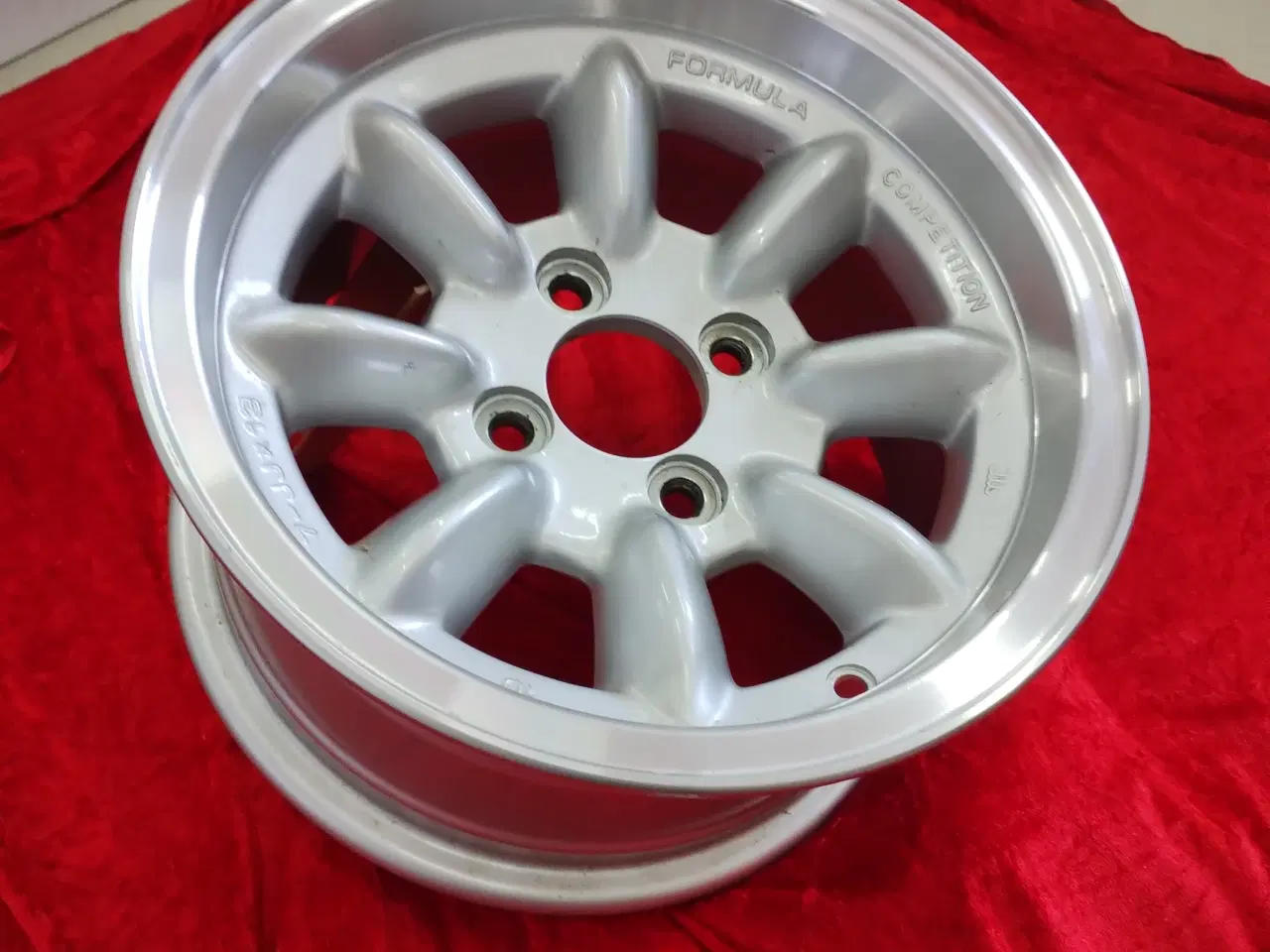 Billede 1 - 1 stk fabriksny 7x13 fælg til bl.a Mini