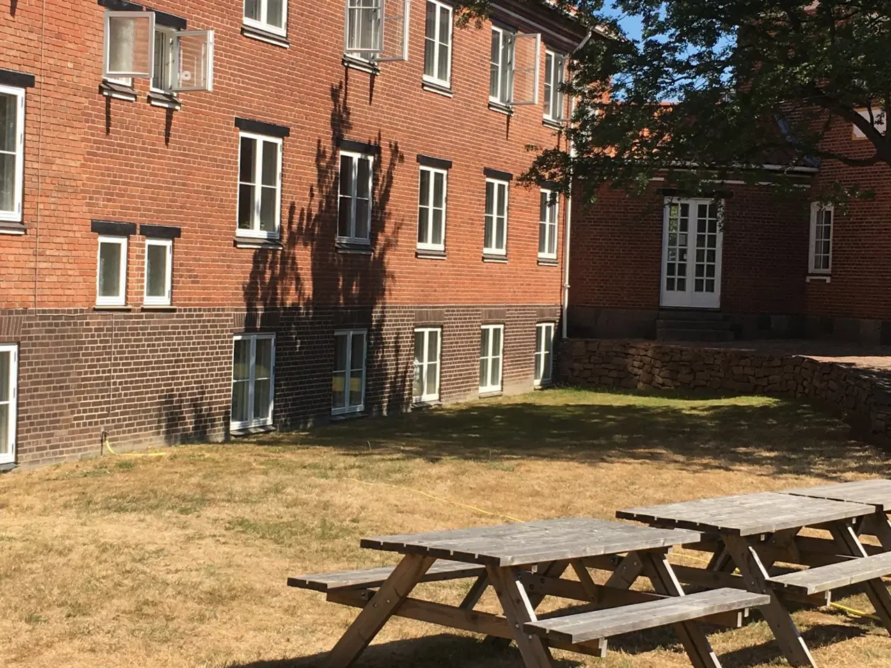 Billede 7 - Praktisk beliggenhed i Aarhus C, tæt på banegården, E45 og med fornuftig parkeringsmuligheder.