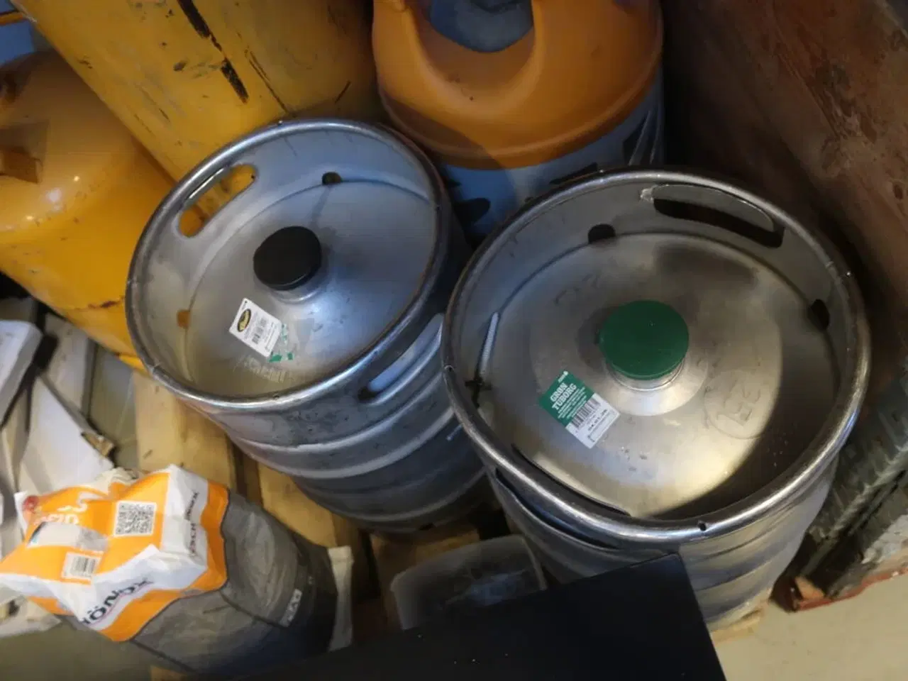 Billede 16 - Fadøls anlæg, haner og fustager