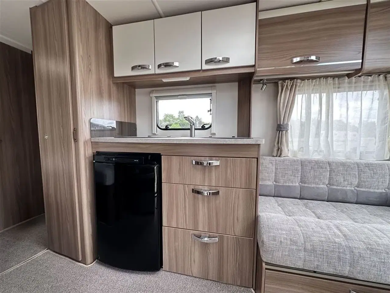 Billede 13 - 2015 - Sprite Alpine Sport 470 CF   Fin campingvogn med fransk seng