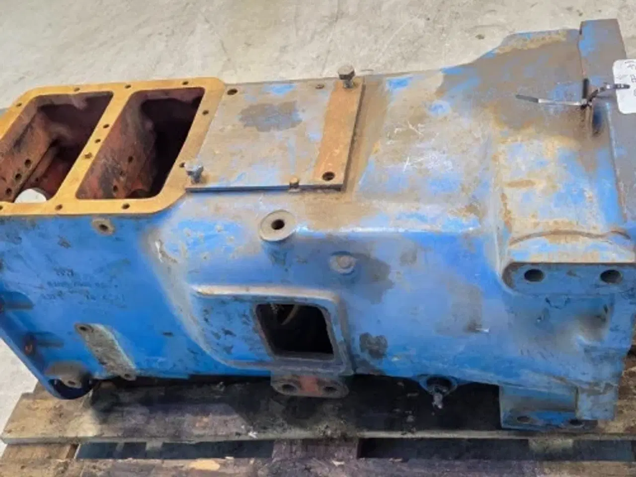 Billede 18 - Ford 8210 Gearkasse Hus E2NN7006EA