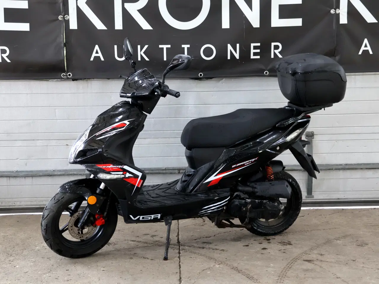 Billede 1 - VGA Firefox årg 2020. lille knallert. 