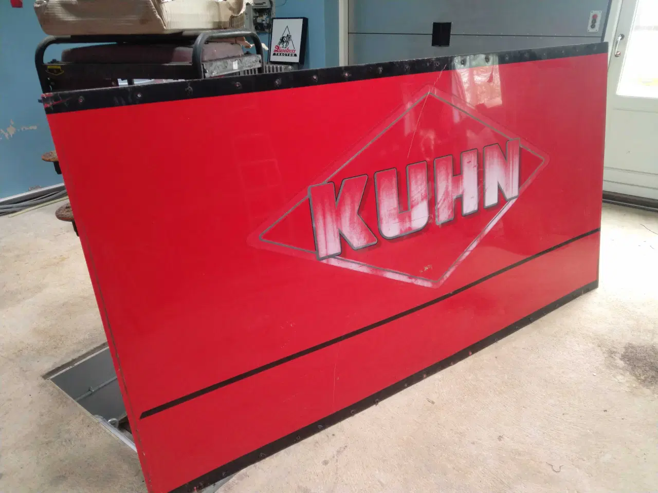 Billede 2 - Kæmpe Kuhn skilt