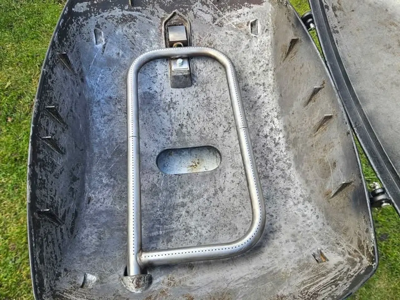 Billede 2 - Weber  gasgrill  Q2200