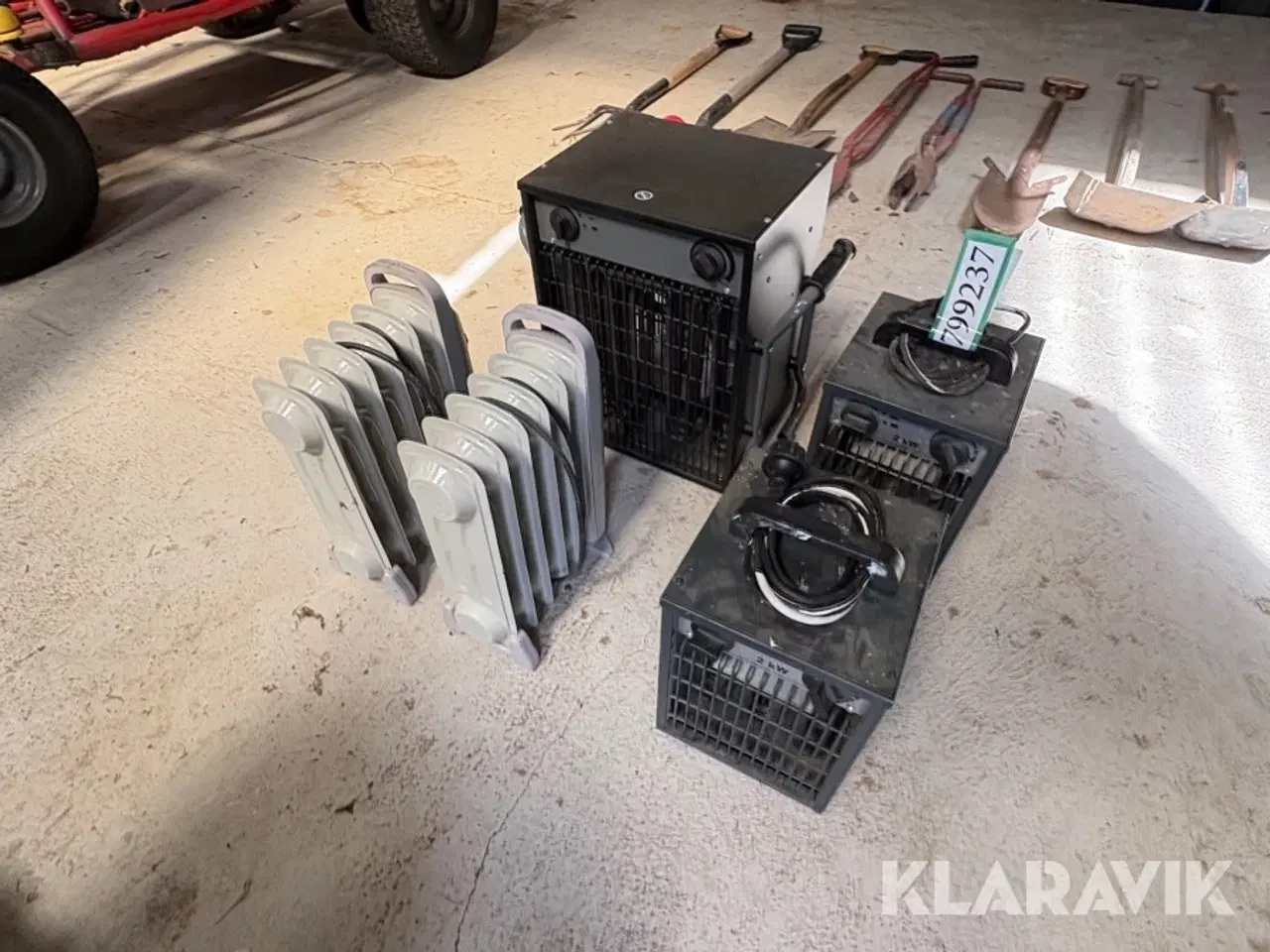 Billede 1 - Varmeblæsere og radiatorer 5 styk