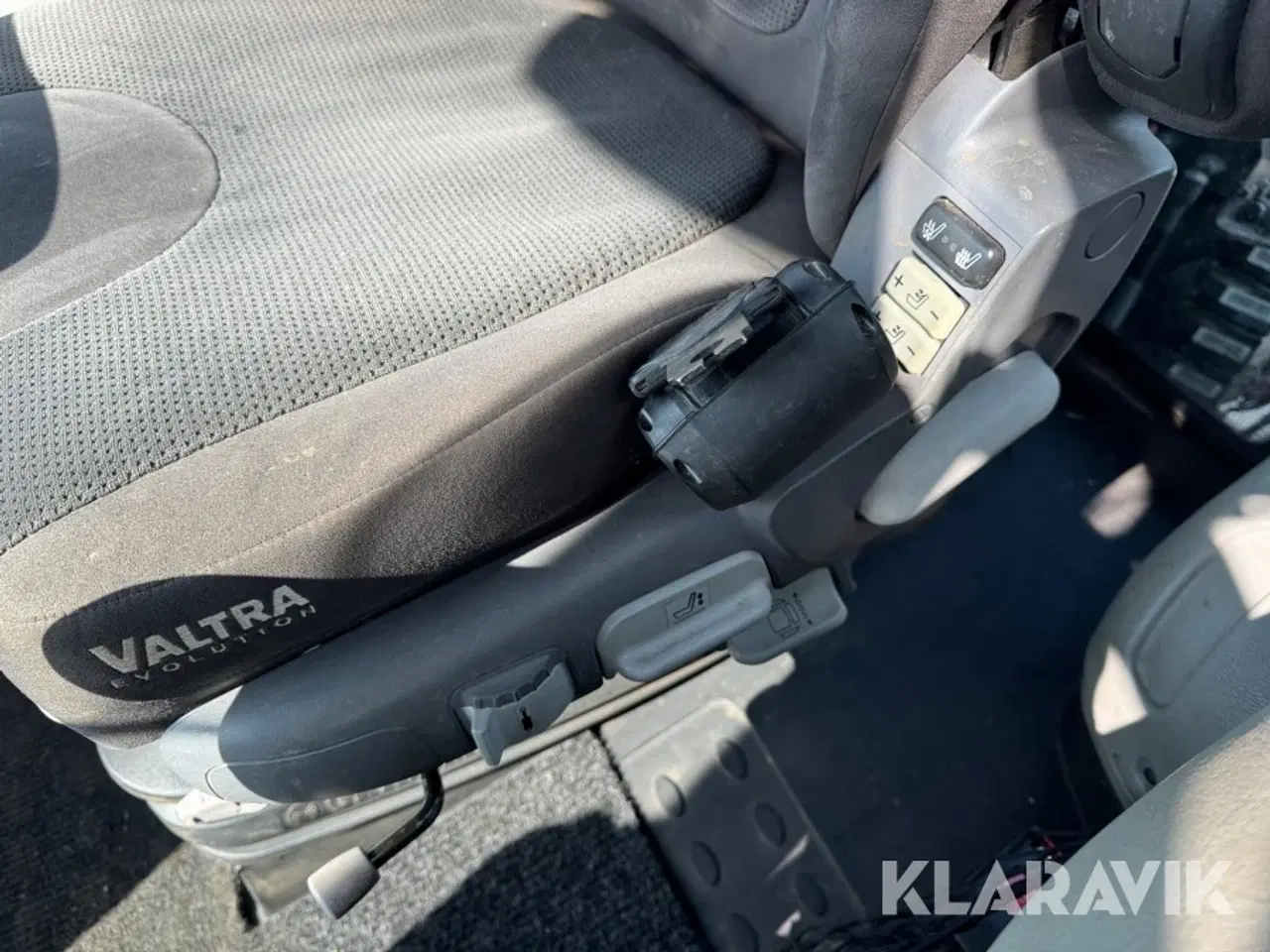 Billede 8 - Traktor Valtra T203