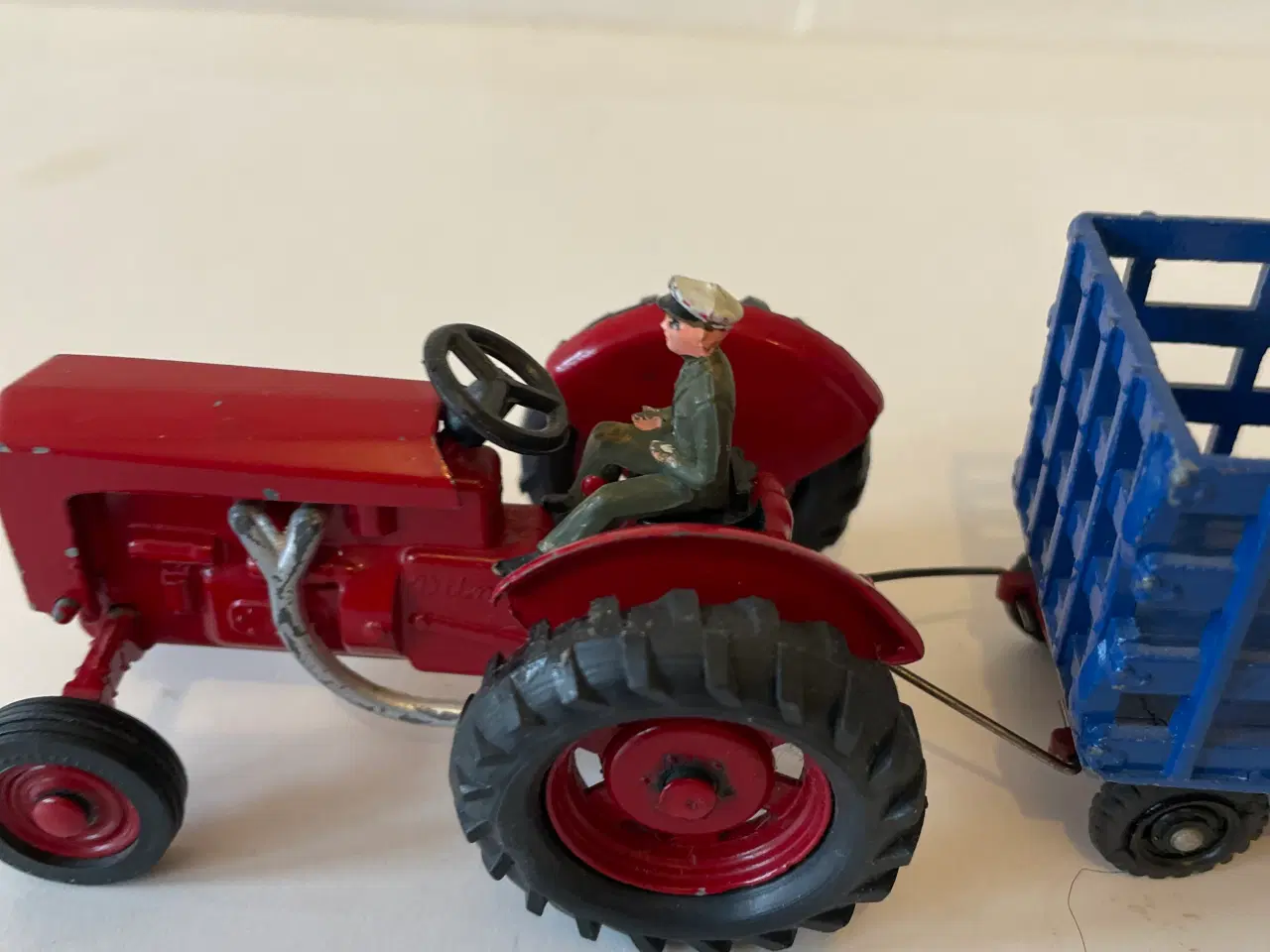 Billede 3 - Wilmer, traktor samt vogn.