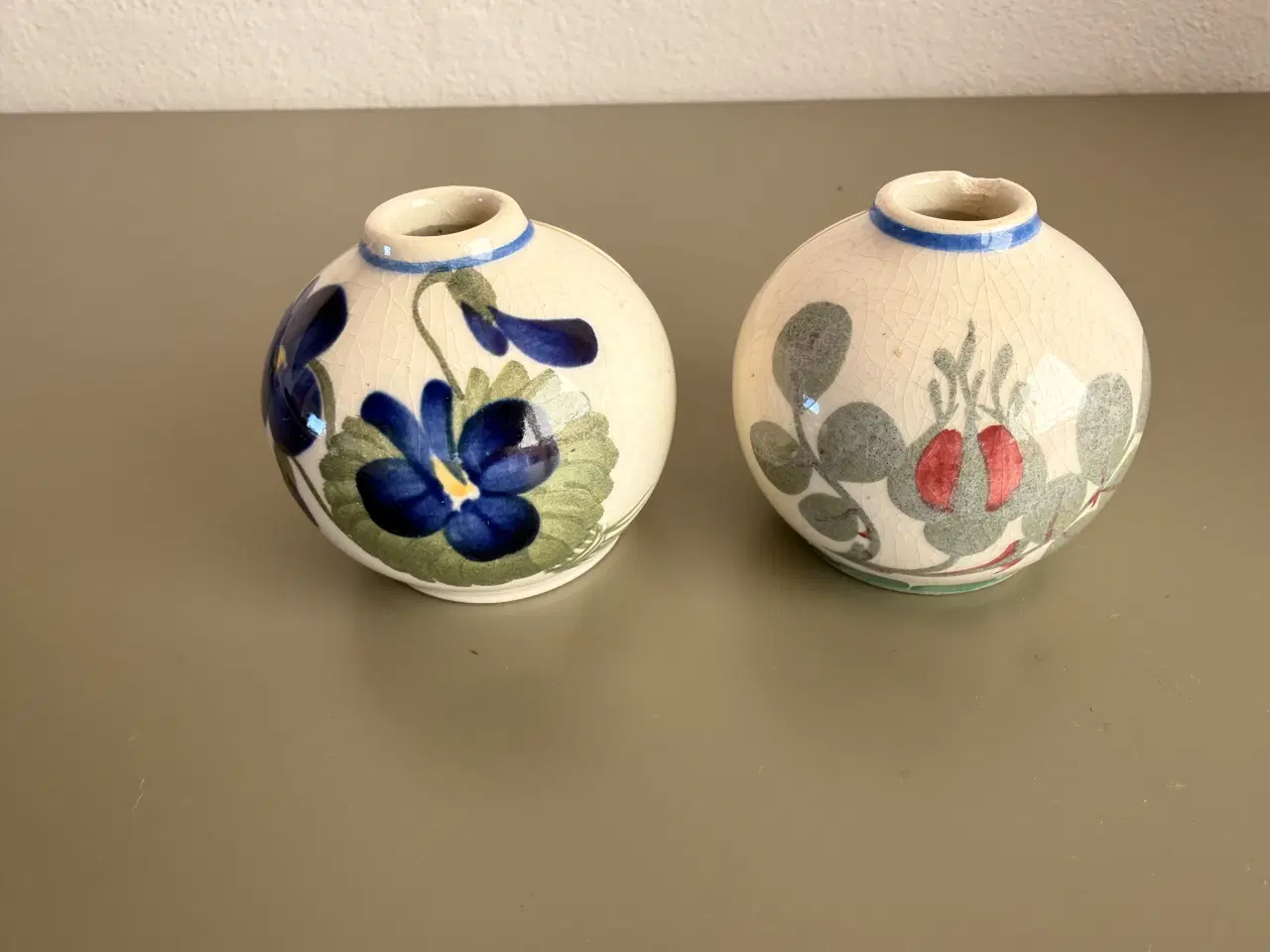 Billede 1 - Aluminia kortholdere med skår. Pris pr stk