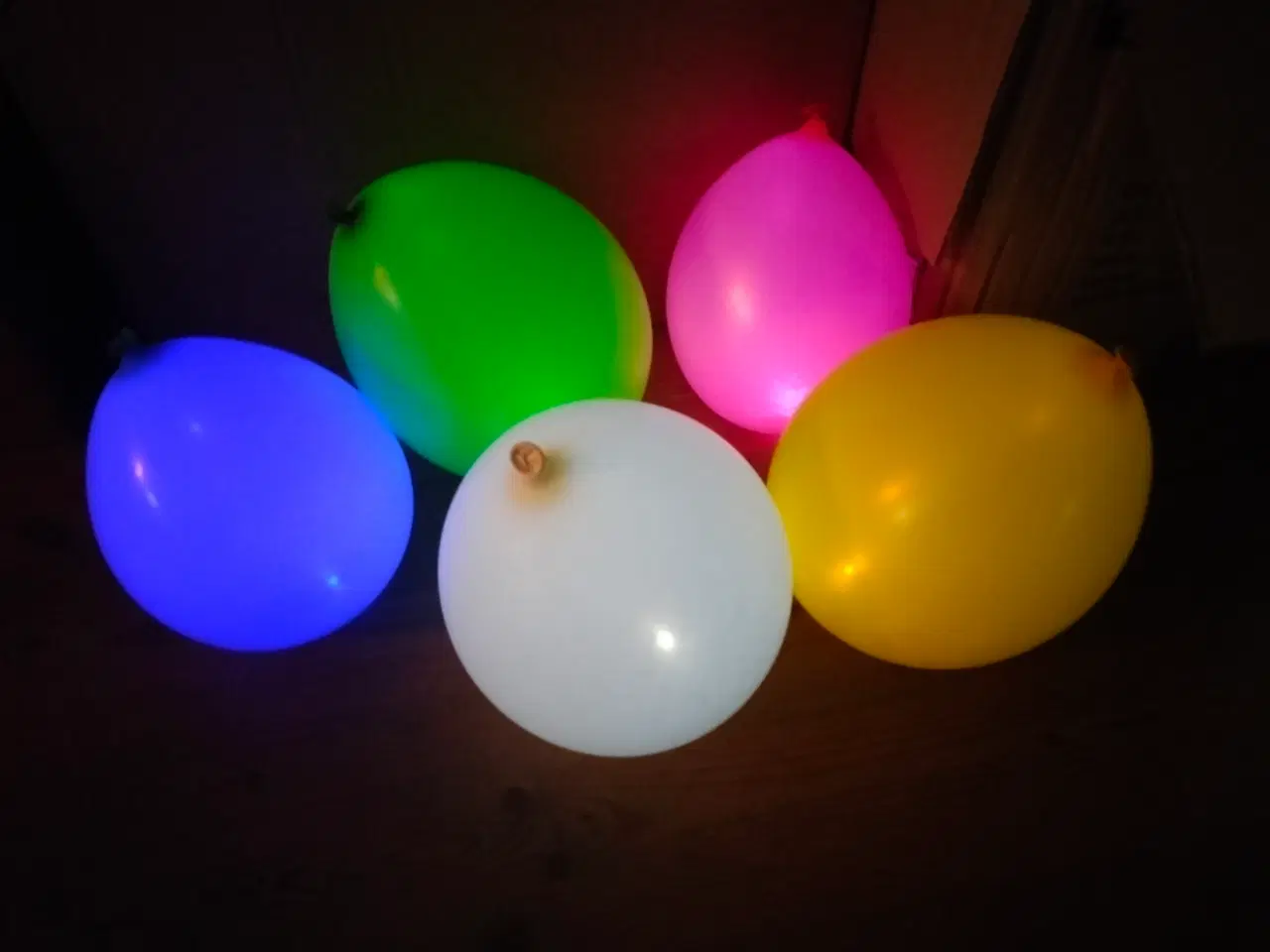 Billede 1 - Led lys balloner 