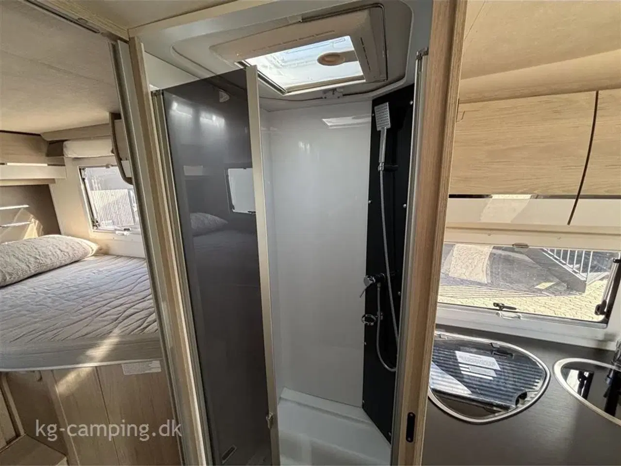 Billede 9 - 2021 - Chausson First Line C717   Rummelig familiecamper med masser af komfort!