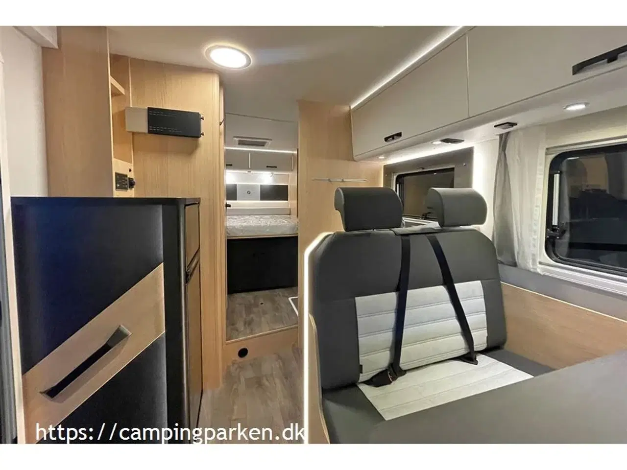 Billede 6 - 2024 - SunLight T 690L Adv. Edition aut. Sunlight autocamper med meget udstyr, automatgear og få kilometer