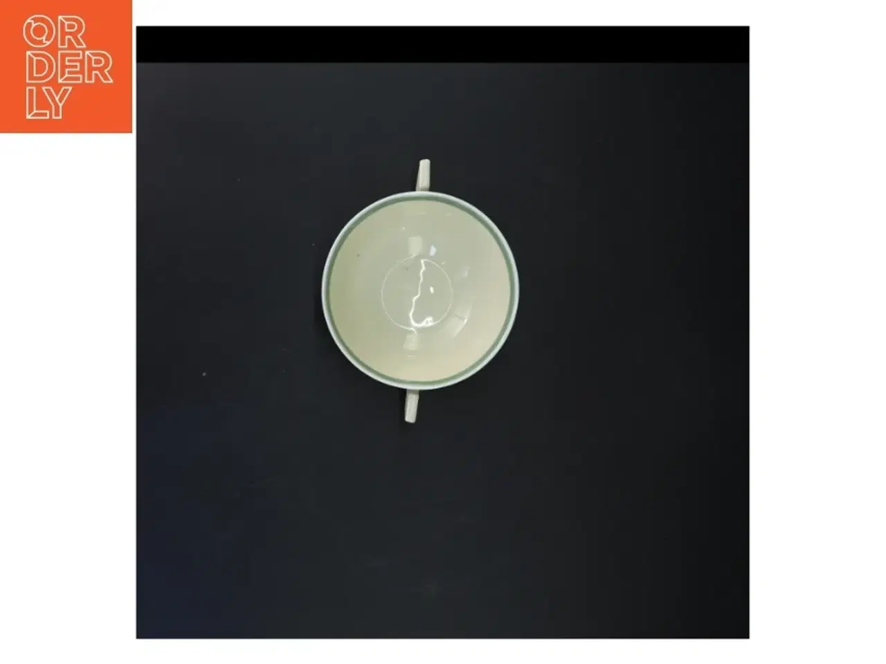 Billede 9 - 4 suppeteriner med undertallerkener fra Royal Copenhagen (str. Kop ø, 13 cm. underkop. ø. 17 cm. 4 sæt)