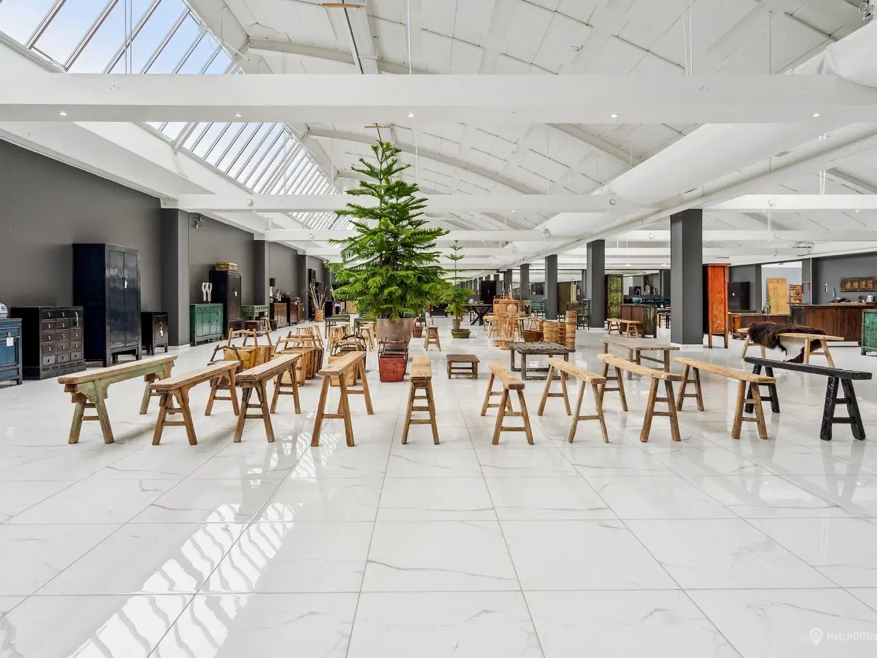 Billede 3 - Renoveret lejemål i en fabriksbygning med tilhørende stor parkeringsplads