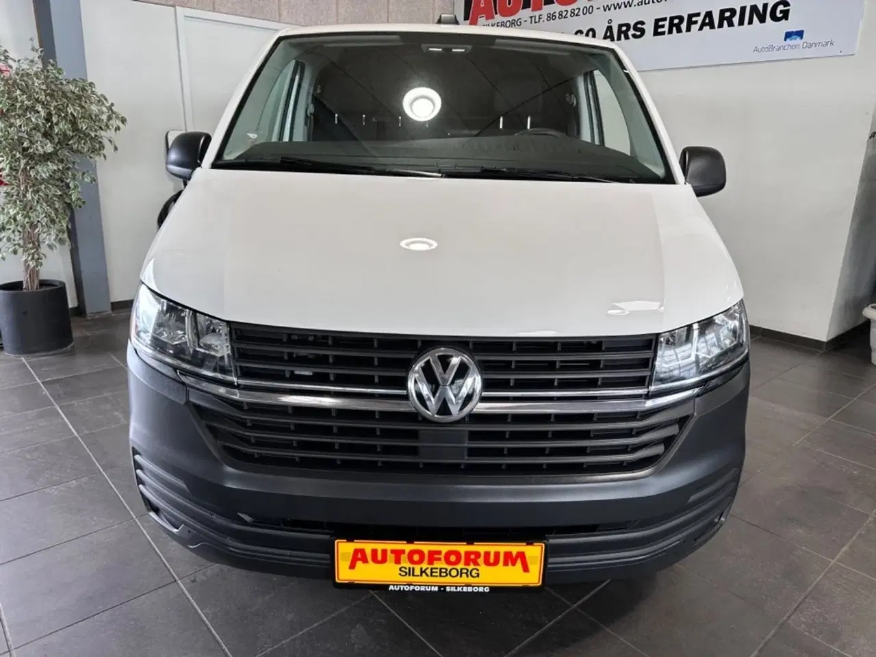 Billede 2 - VW Transporter 2,0 TDi 110 Kassevogn lang