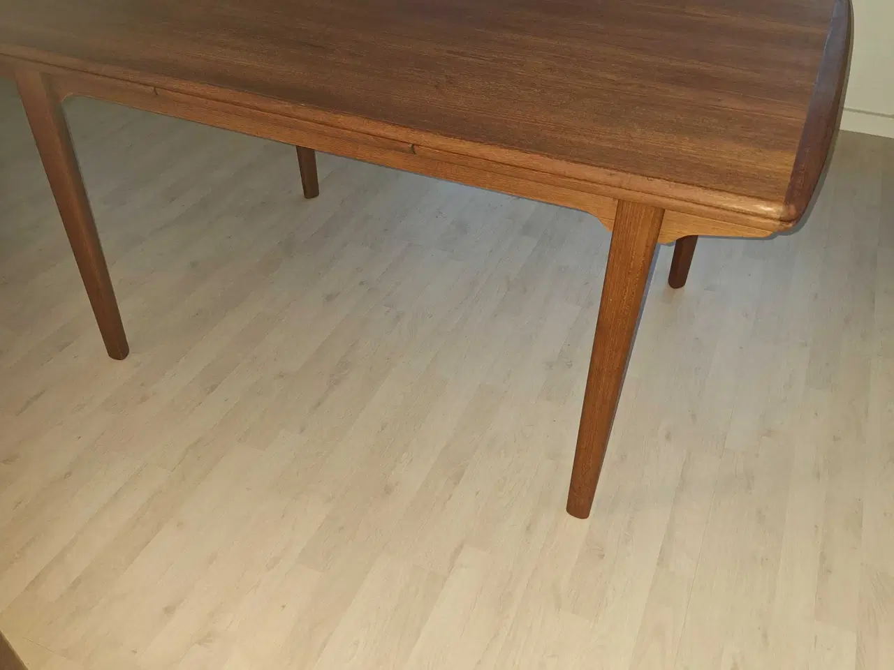 Billede 4 - Teak spisebord