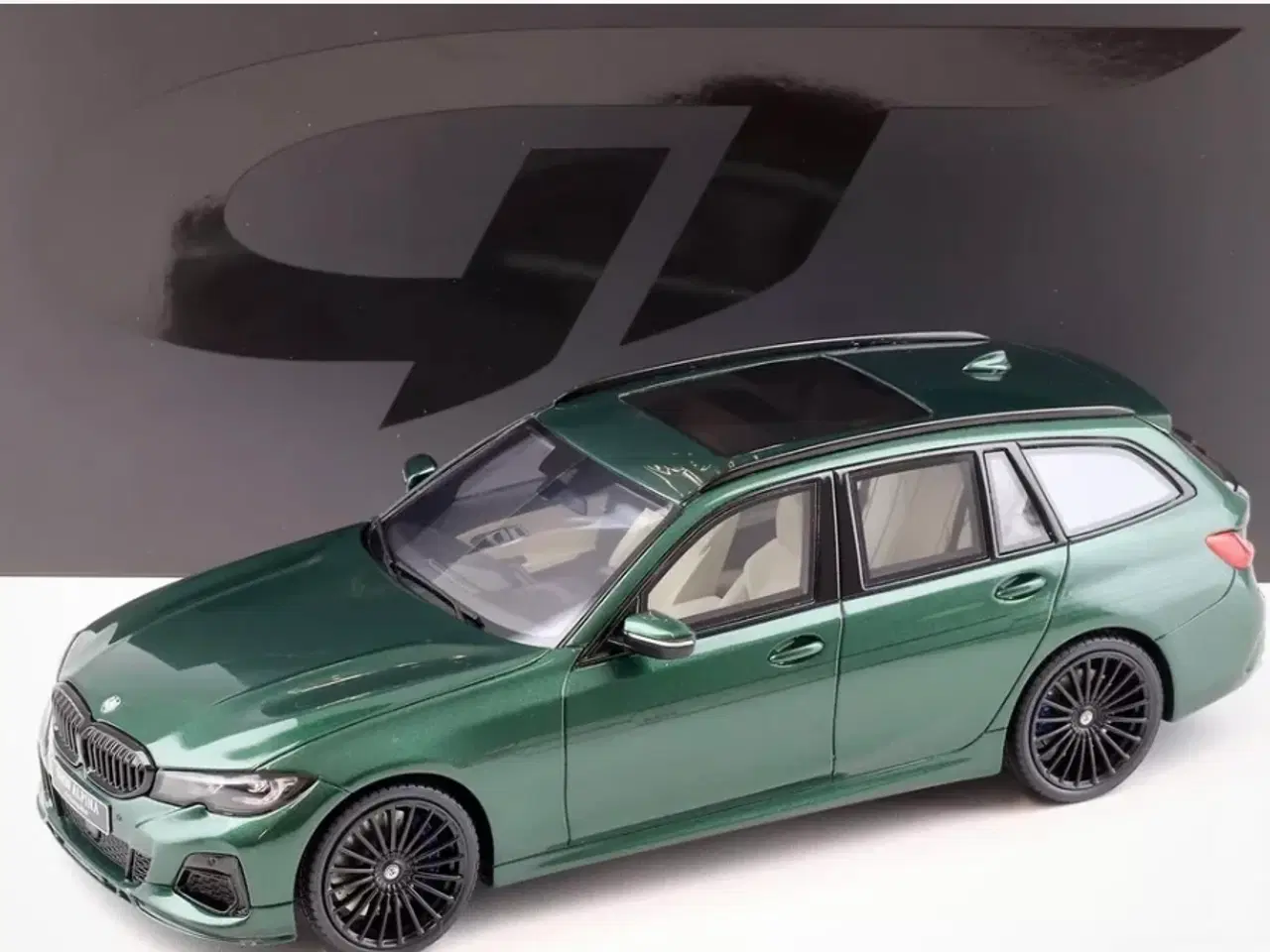 Billede 1 - 1:18 BMW Alpina (B3) Touring 2019