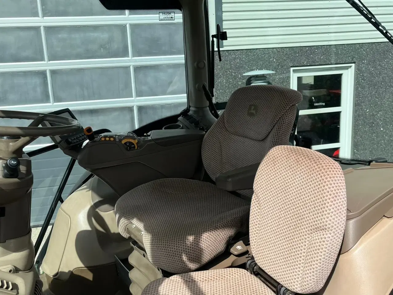 Billede 6 - John Deere 6175R Med frontlift og frontPTO samt luft anlæg