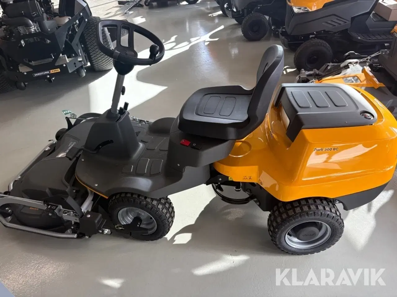 Billede 7 - Græsslåmaskine Stiga Park 300 RC
