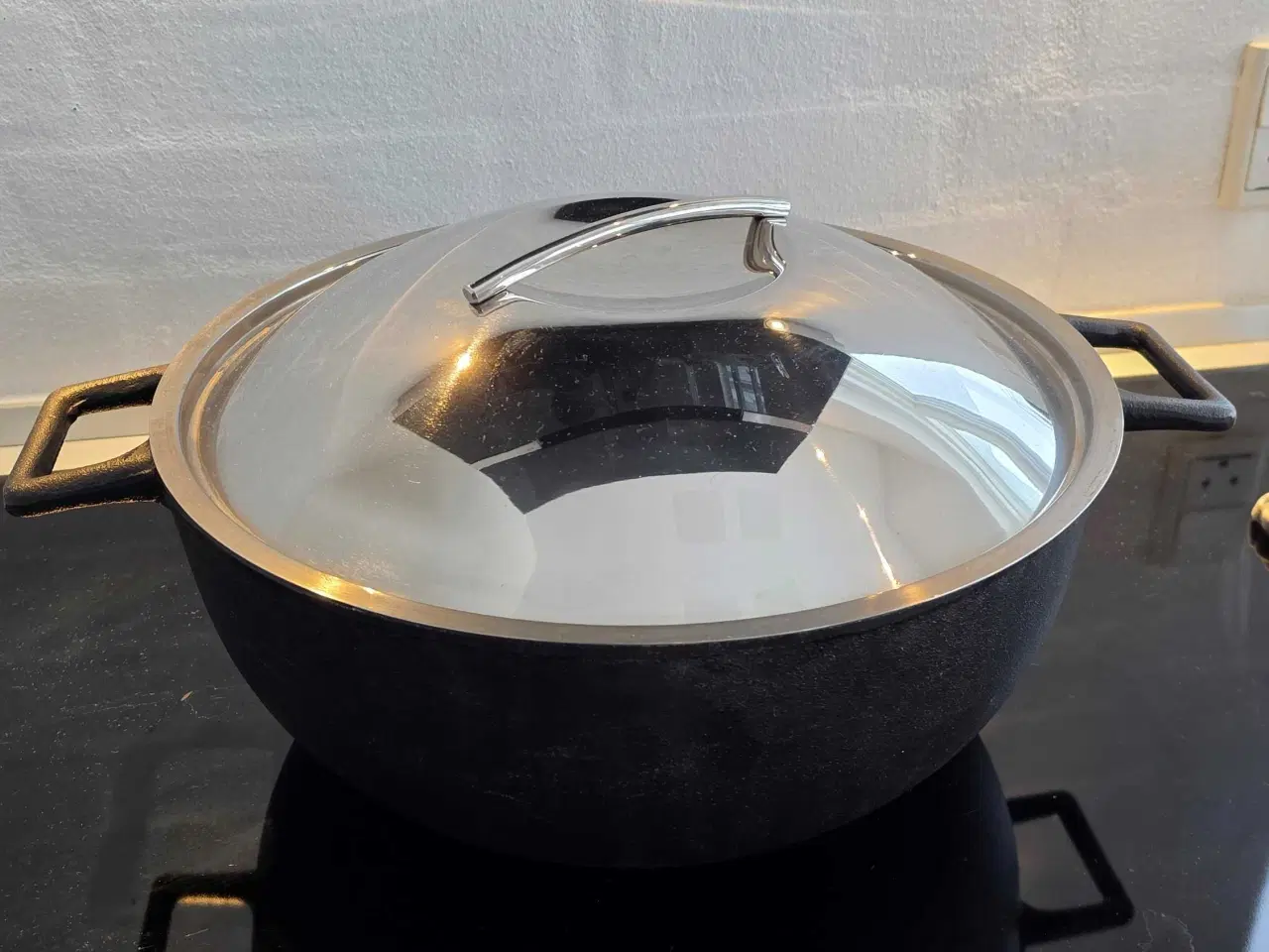 Billede 1 - Støbejerns gryde 8l Eva Trio