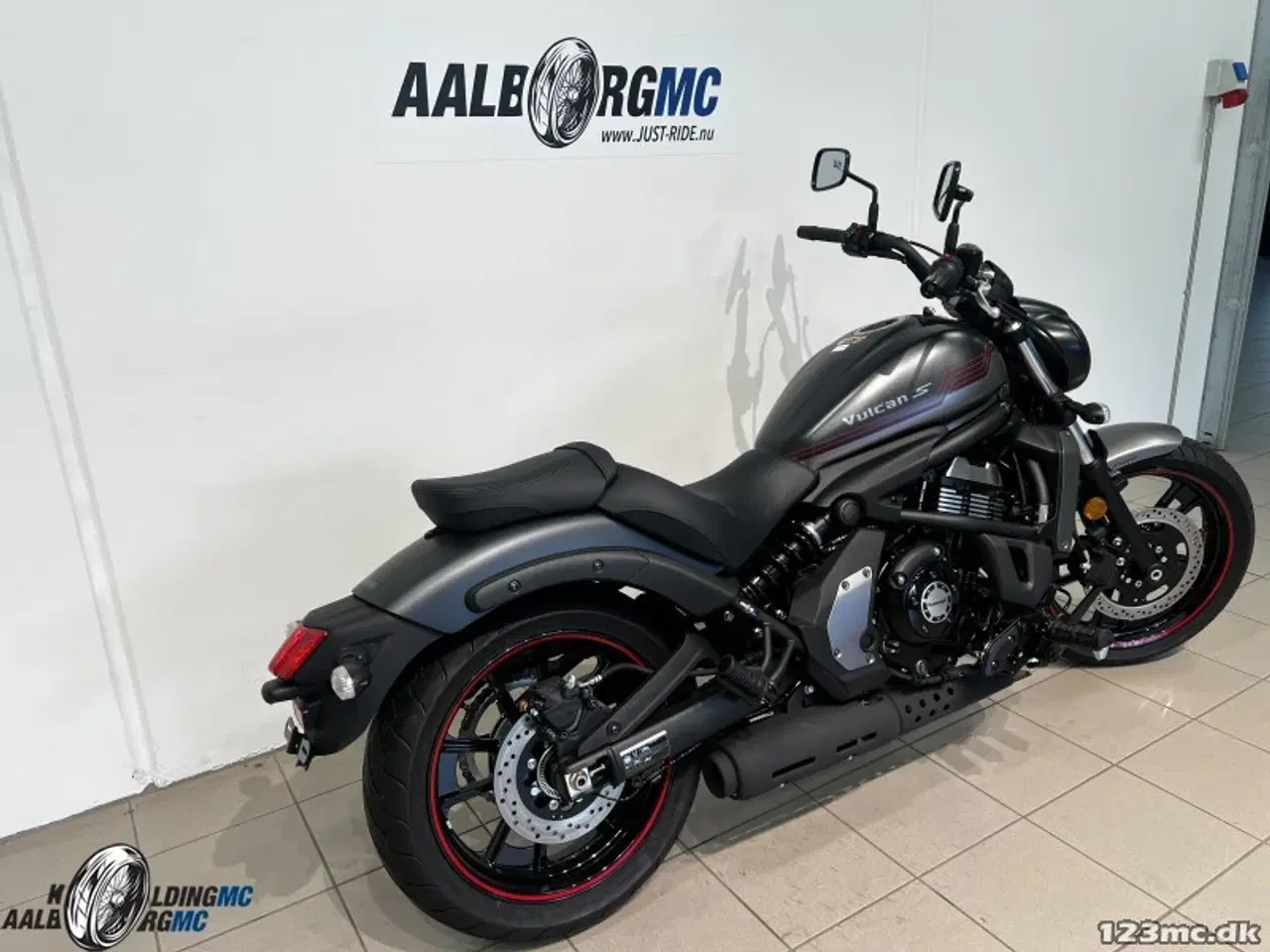 Billede 2 - Kawasaki VN 650 Vulcan S Metallic Flat Graystone (GY2)