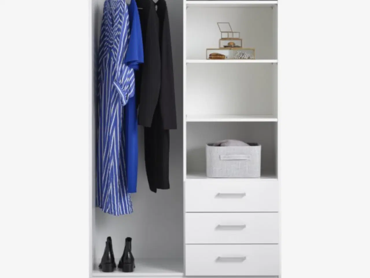 Billede 4 - Garderobeskab fra Jysk inkl. overskab 