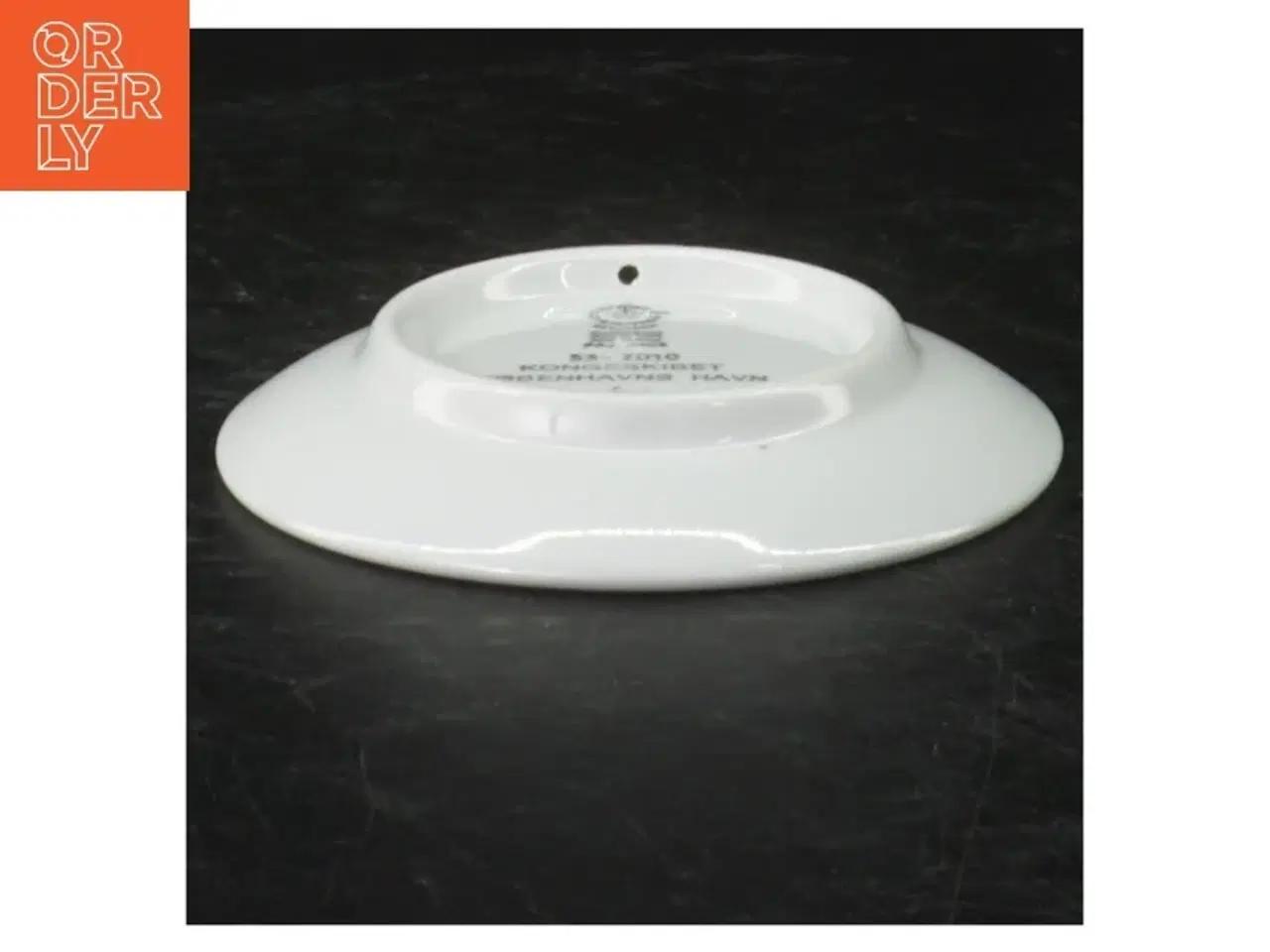 Billede 3 - Blåt keramikfad med skibsmotiv fra Royal Copenhagen (str. Ø. 8,5 cm)