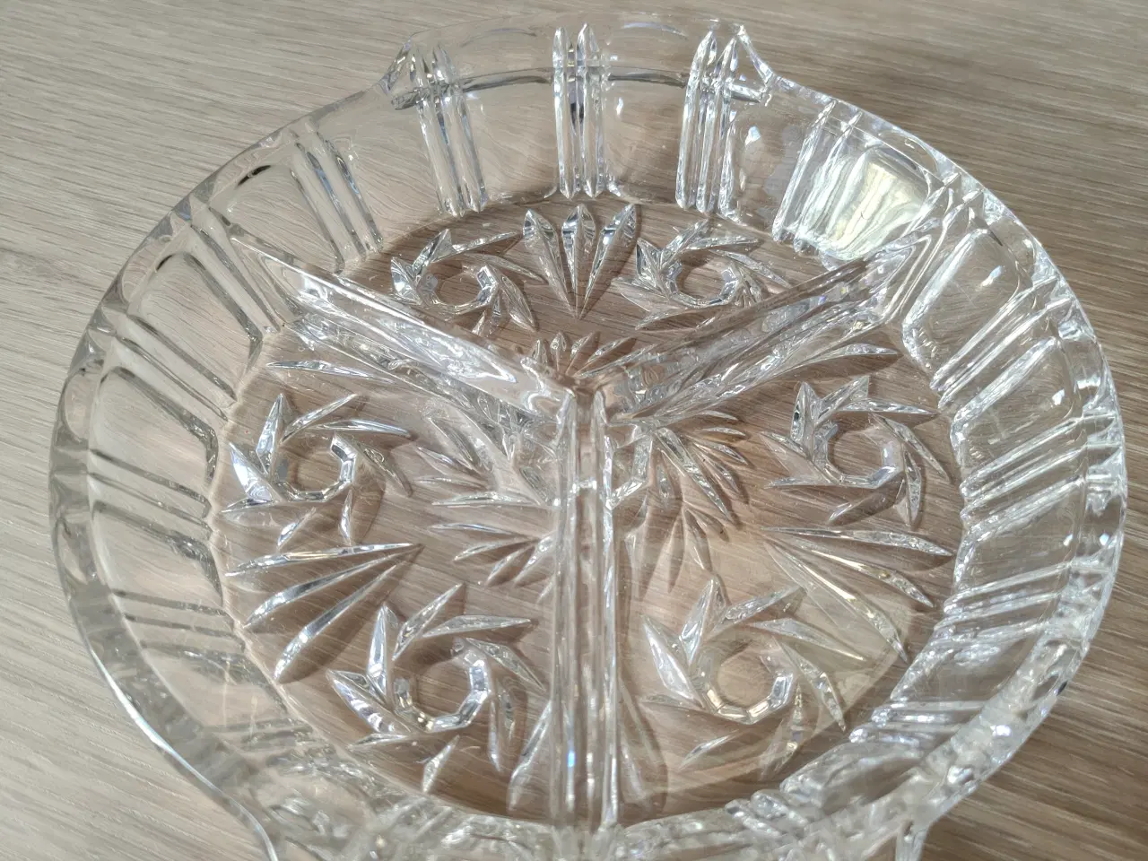 Billede 2 - Flot krystalfad med opdeling