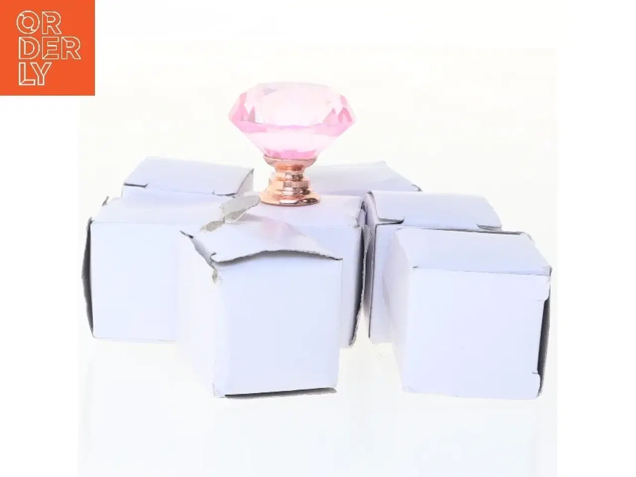 Billede 2 - Rosa diamantformede knopper fra Pujang Co., Ltd (str. 8 styk, 3x3 cm)