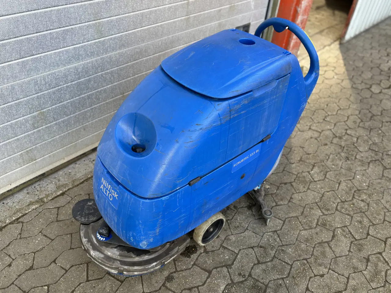 Billede 3 - Gulvvasker Nilfisk Scrubtec 553 BL Combi