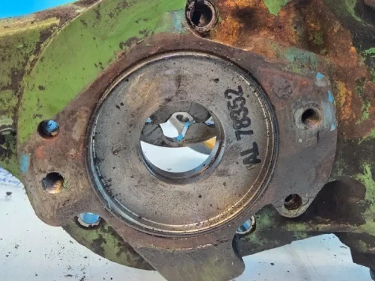 Billede 15 - John Deere 6300 Oliepumpe AL154091