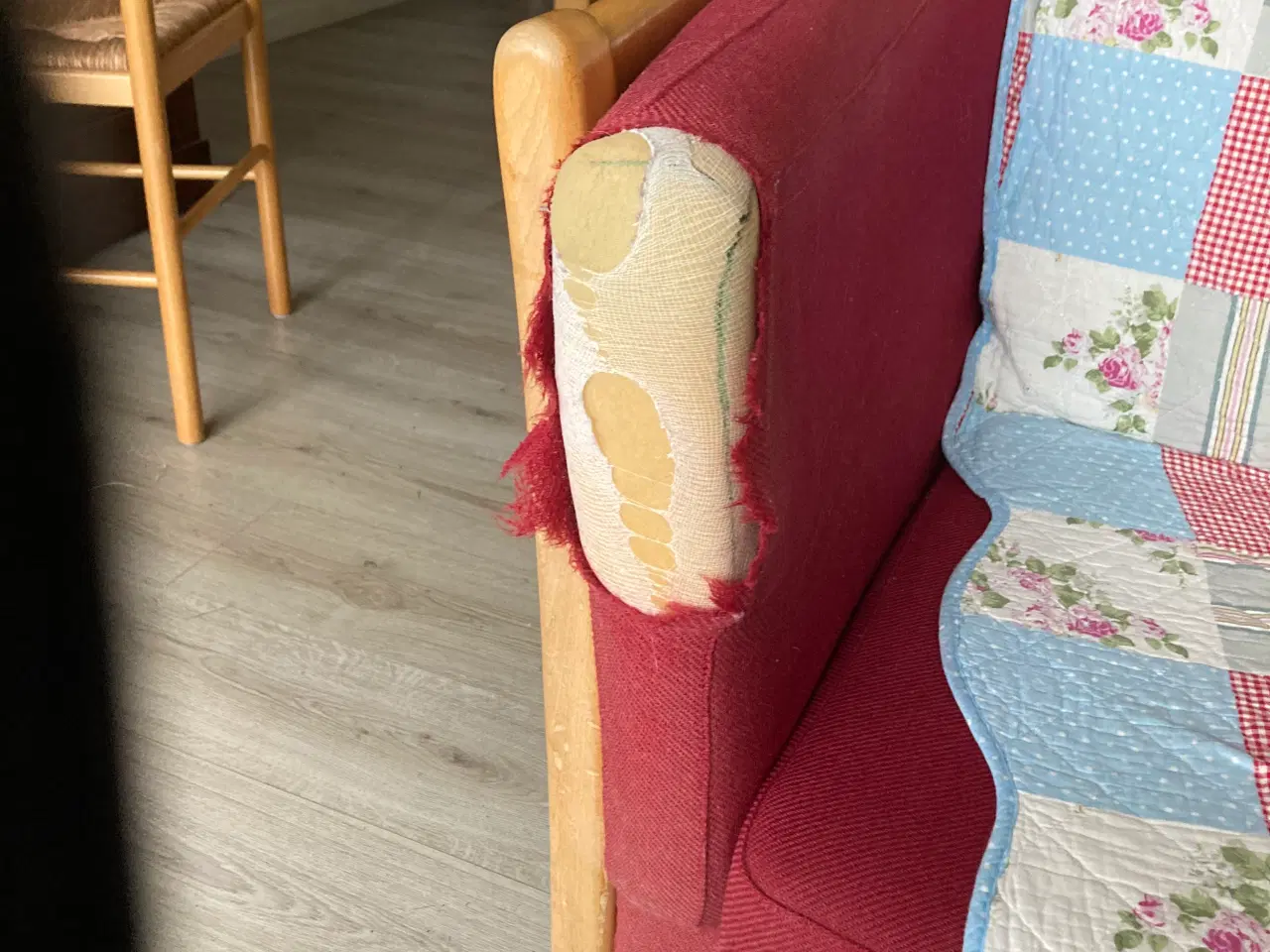 Billede 4 - Træt tremmesofa med muligheder