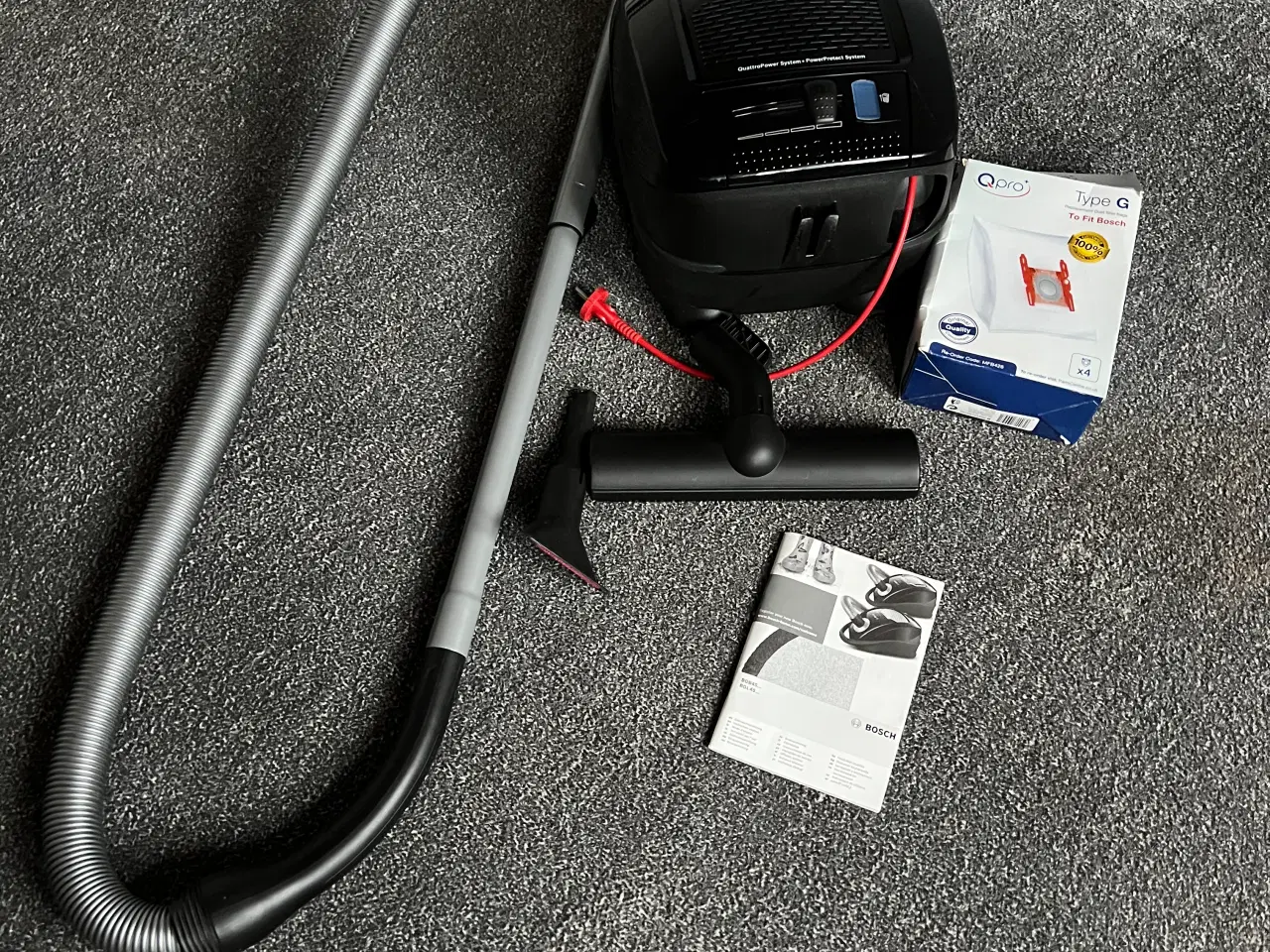 Billede 1 - Støvsuger - med tilbehør