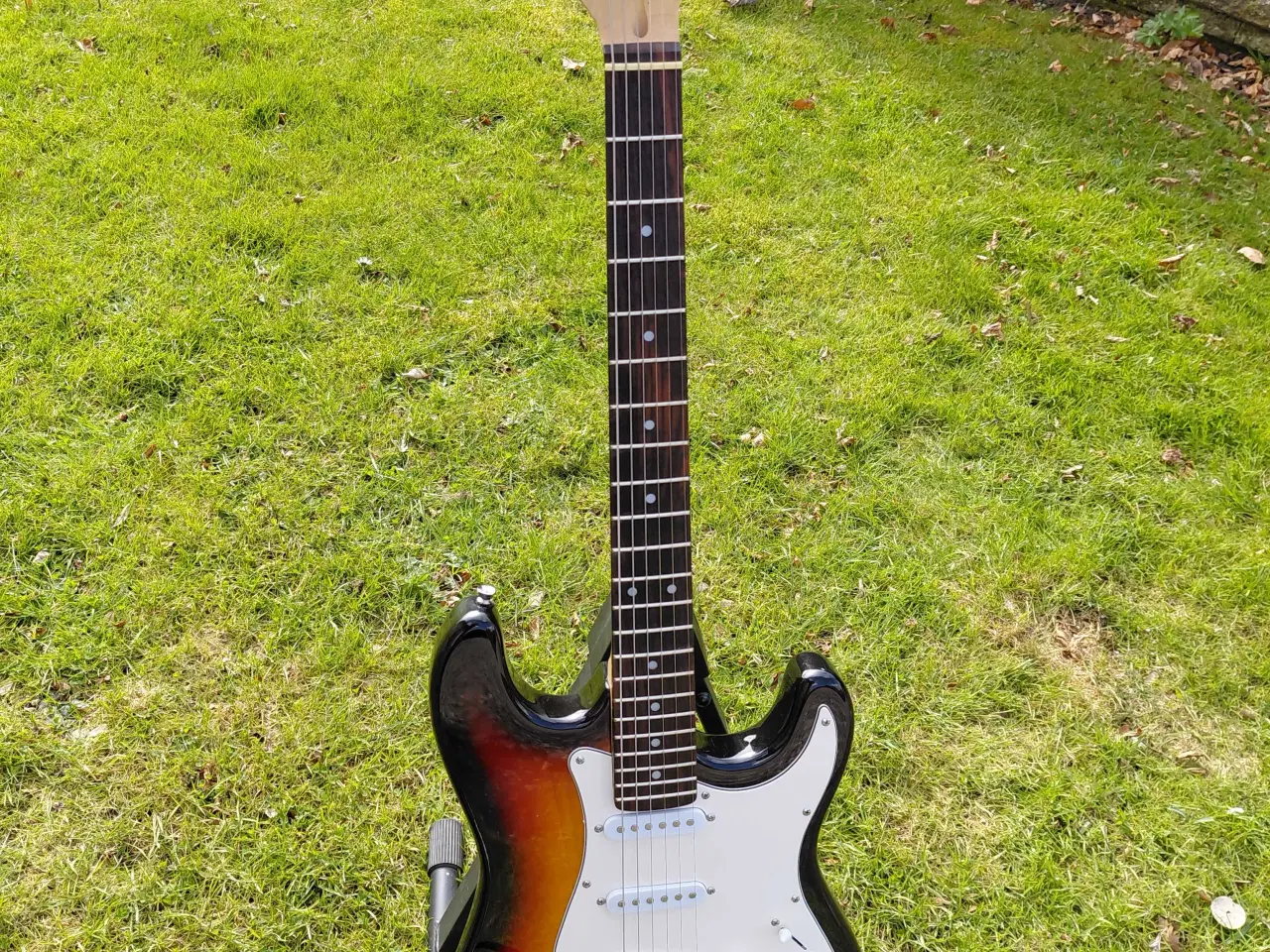 Billede 3 - StarSound El-guitar sæt – Nyserviceret og klar til