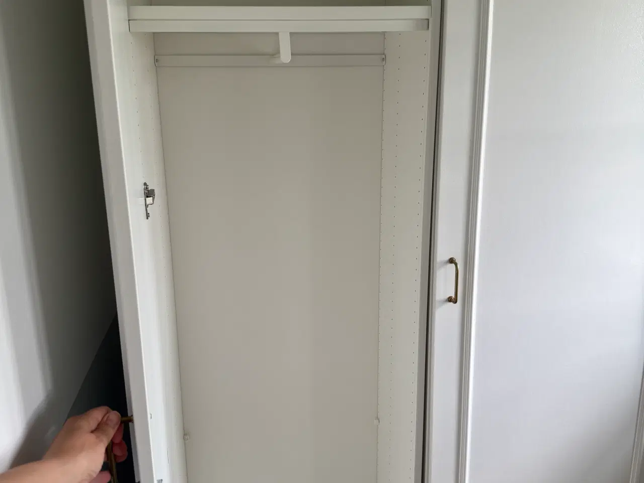 Billede 3 - Garderobeskab fra ikea