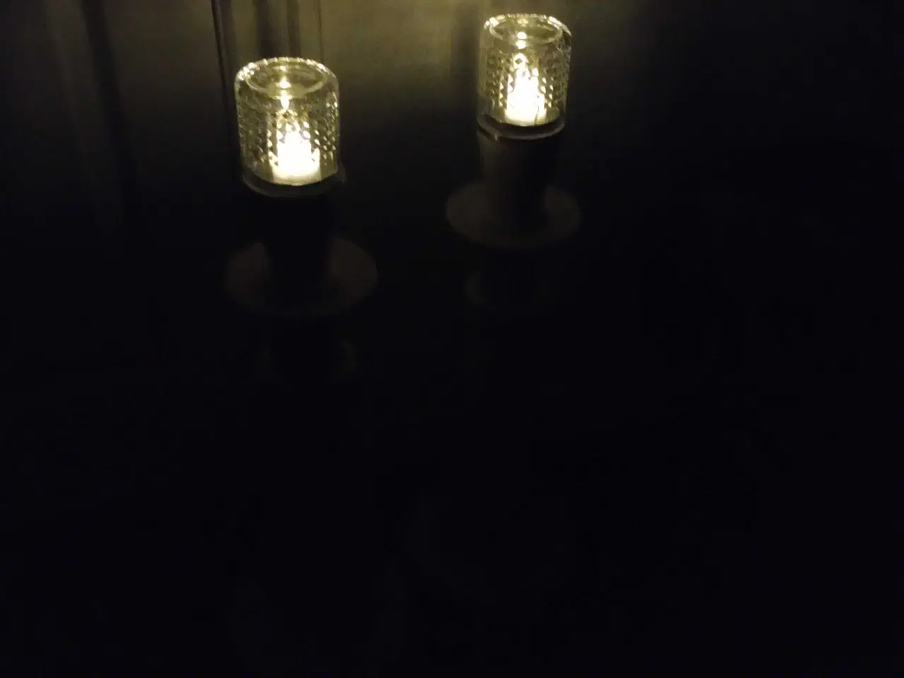 Billede 4 - To stk marmor fyrtårne,med led fyrfadslys 