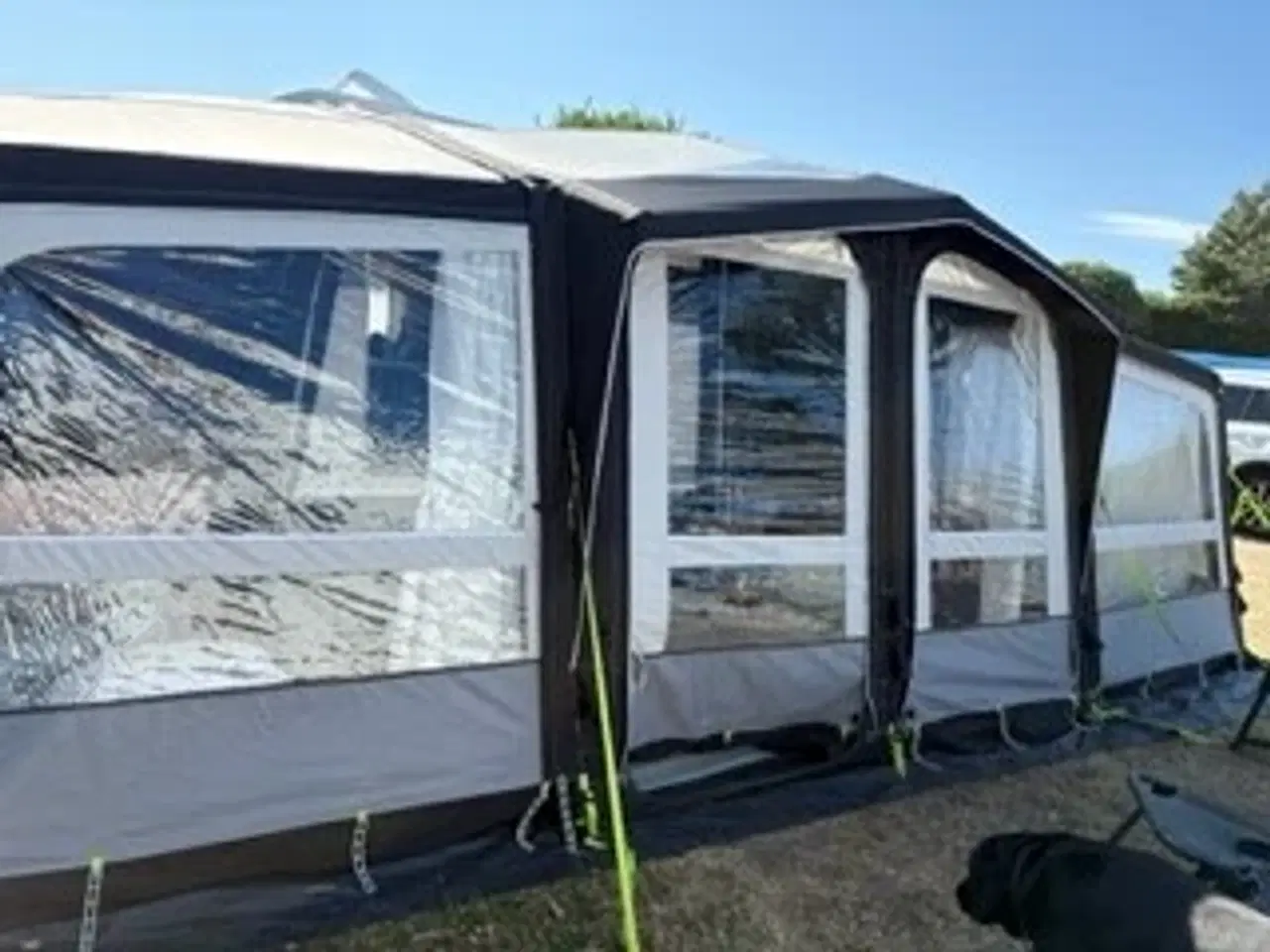 Billede 2 - Hobby Campingvogn SFE 400 årg. 2024
