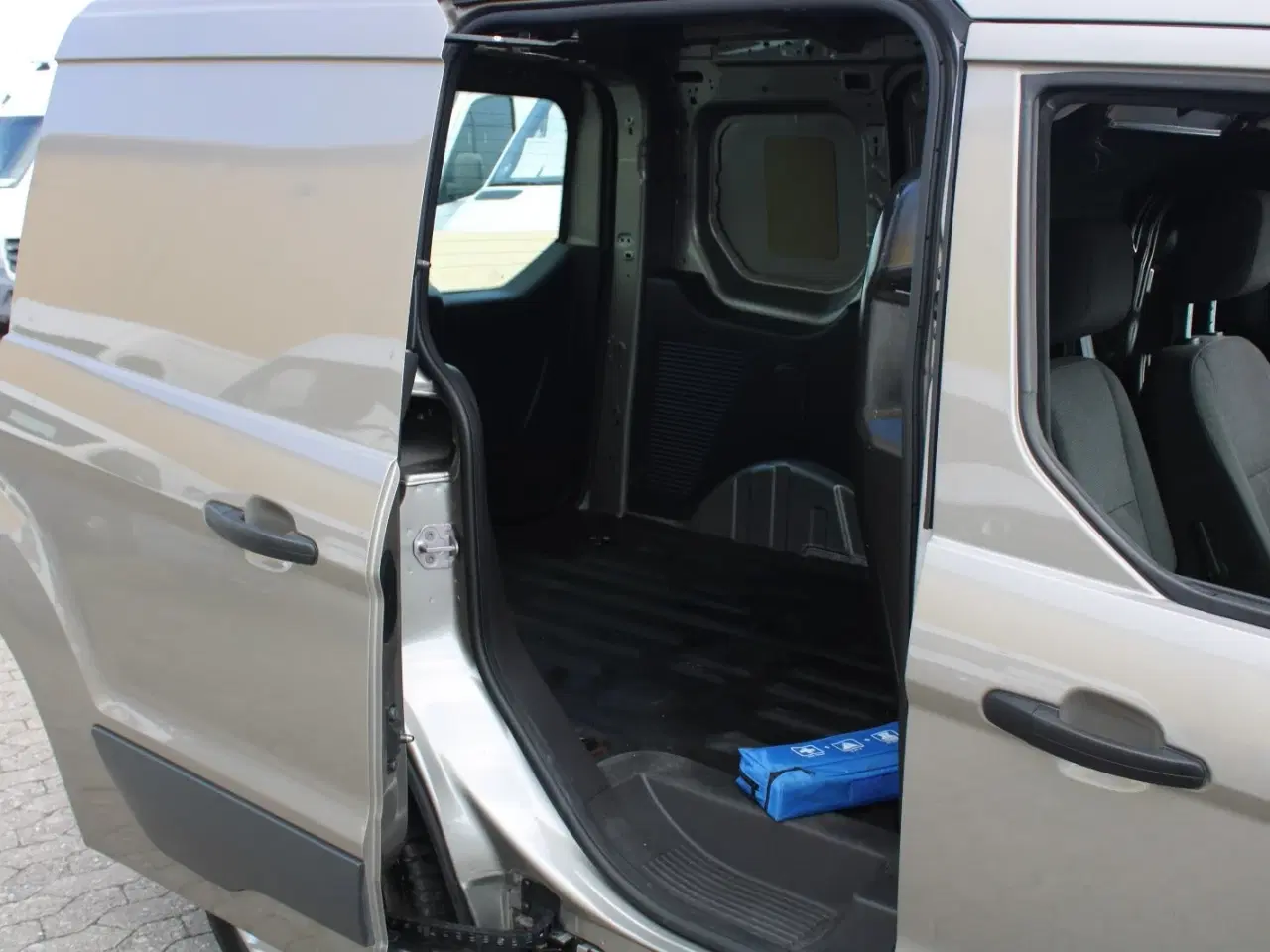 Billede 11 - Ford Transit Connect 1,0 SCTi 100 Trend kort