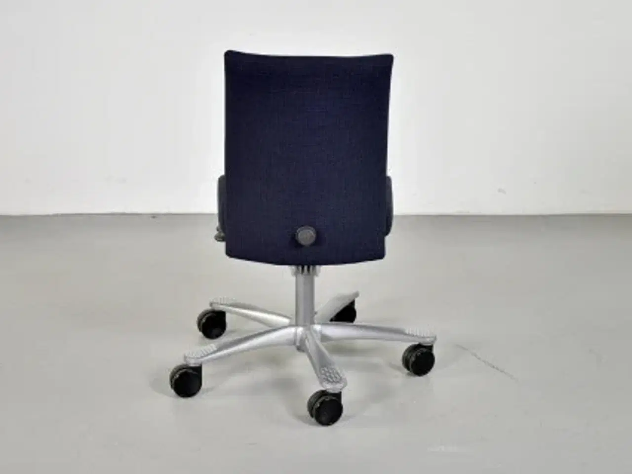 Billede 3 - Häg h04 credo 4400 kontorstol med sort/blå polster og alugråt stel