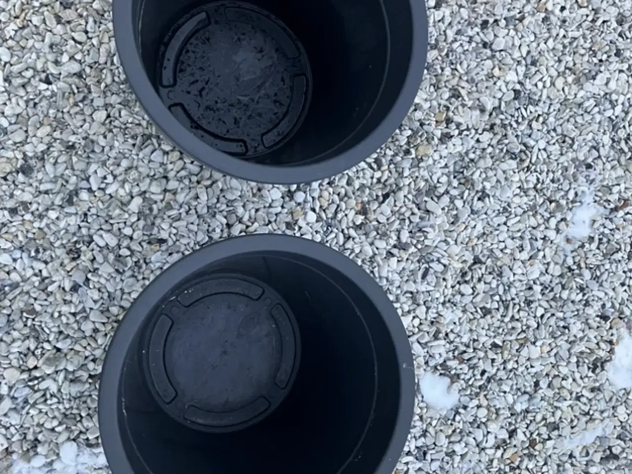 Billede 2 - Ka sendes - 2 store krukker 