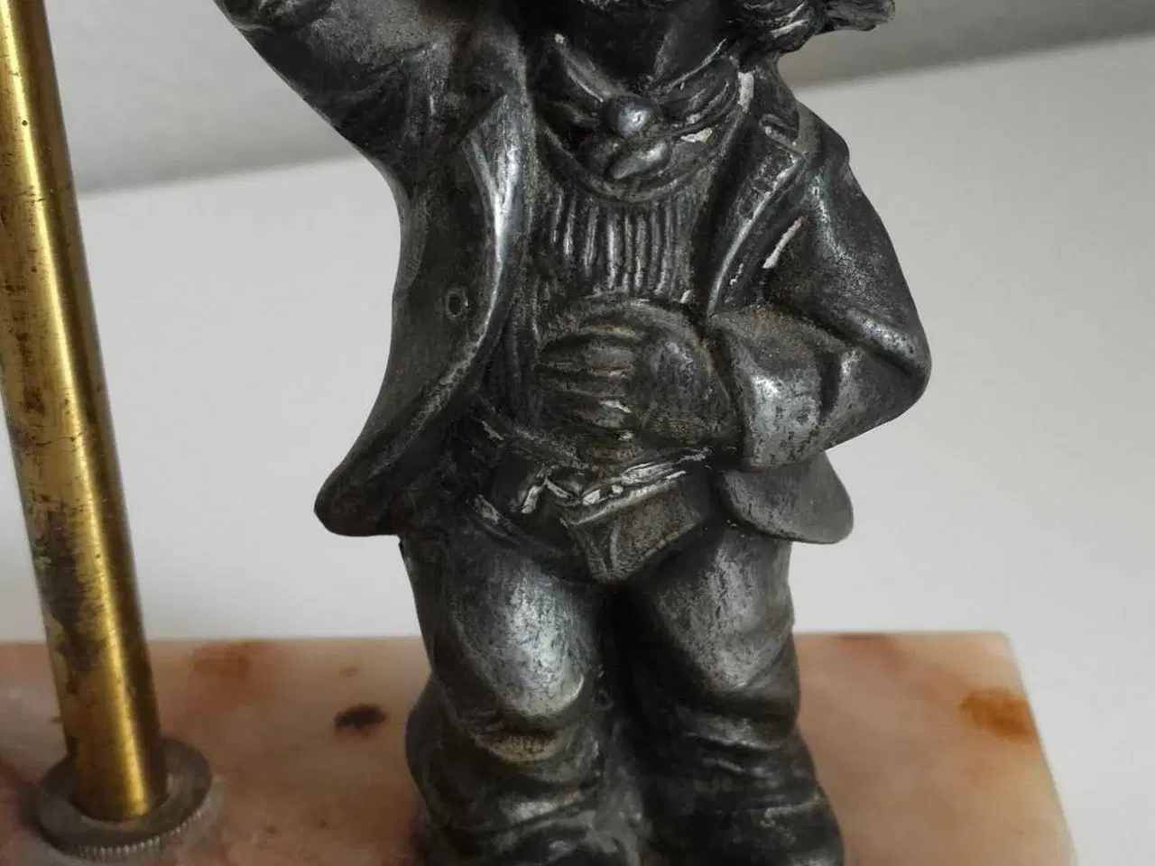 Billede 1 - Den Tørstige Mand – Vintage olielampe med gadelygt