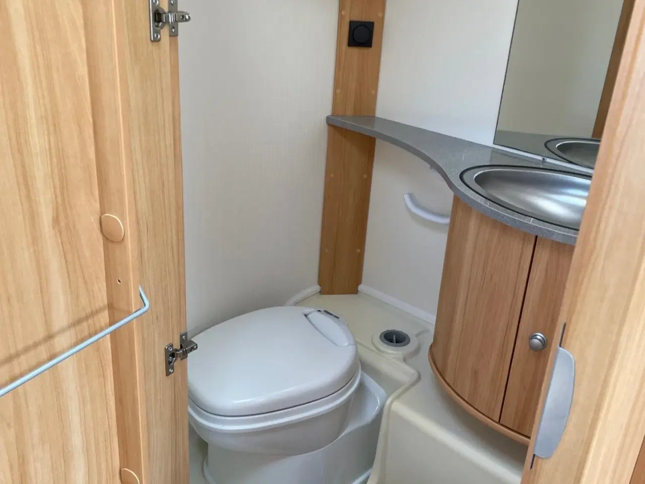 Billede 6 - Dethleffs Camper Style 490 (2011) 