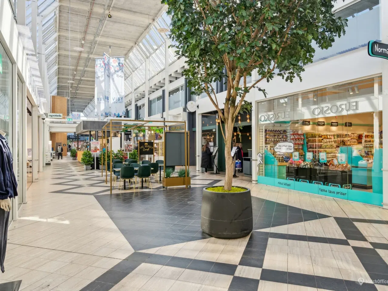 Billede 8 - Indbydende butikslejemål på 200 – 400 m² i Viby Centret