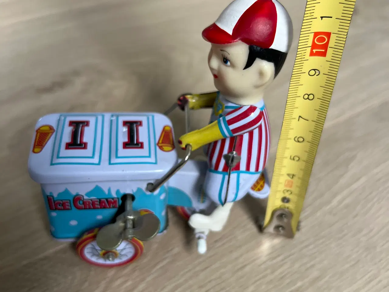 Billede 6 - Tin Legetøj Is Sælger