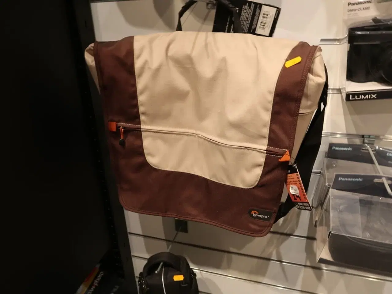 Billede 1 - 2 stk. tasker LOWEPRO, DÖRR