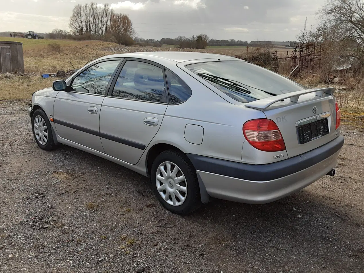 Billede 4 - Toyota avensis skade