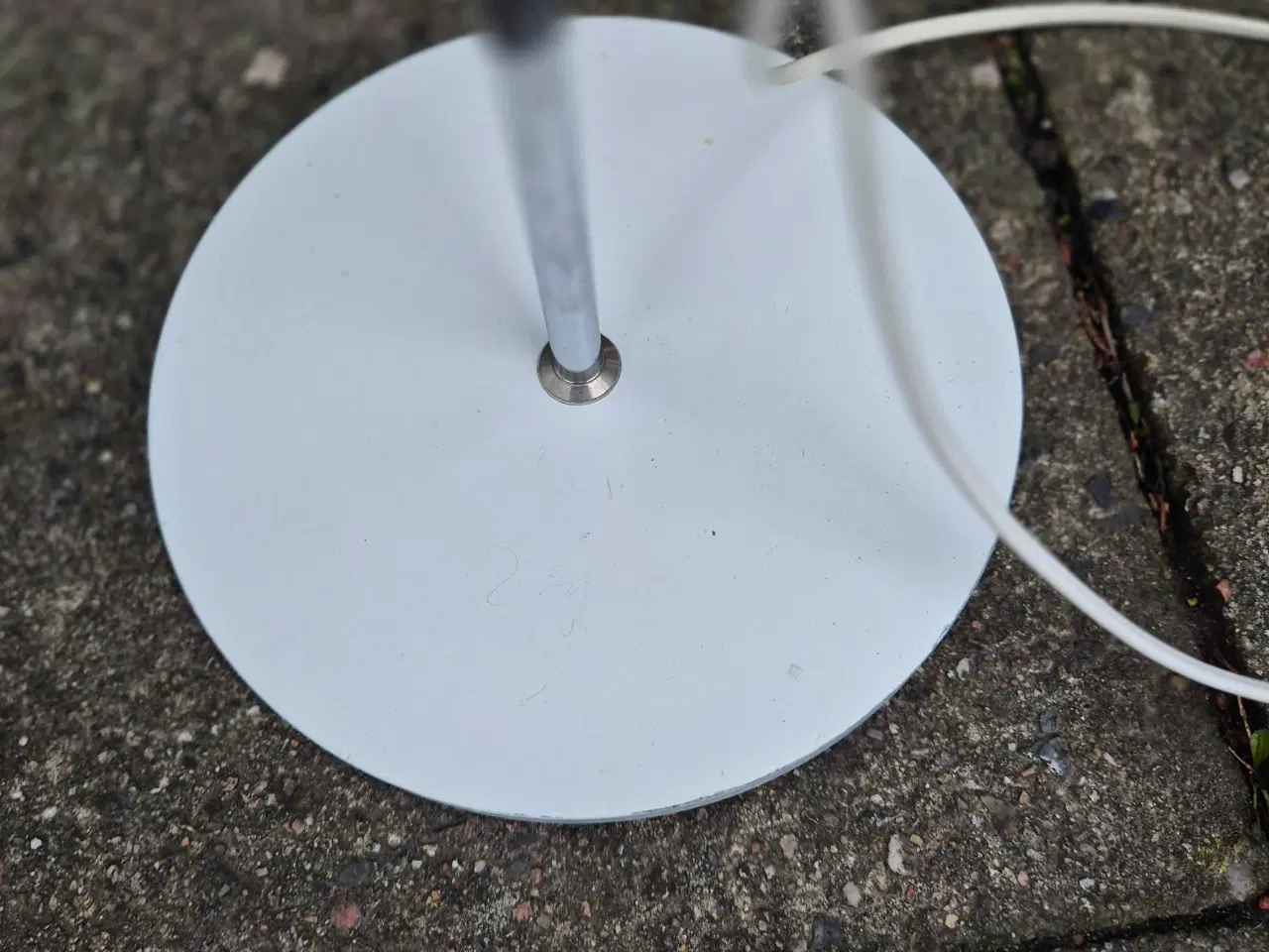 Billede 12 - Hvid gulvlampe med søde afbrydere