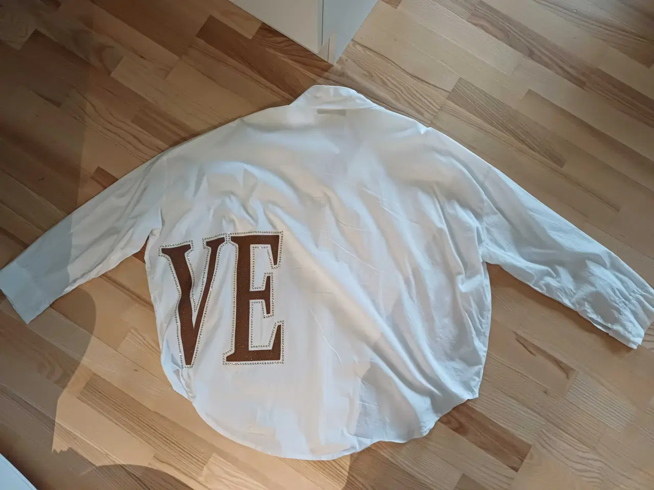 Billede 2 - Storskjorte hvid