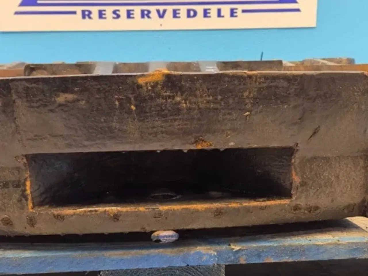 Billede 6 - New Holland T8010 Beslag 446069A1  3Stk