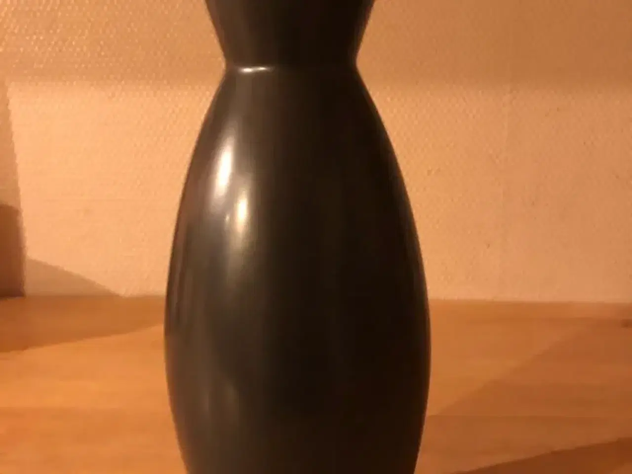 Billede 2 - Sort reto vase